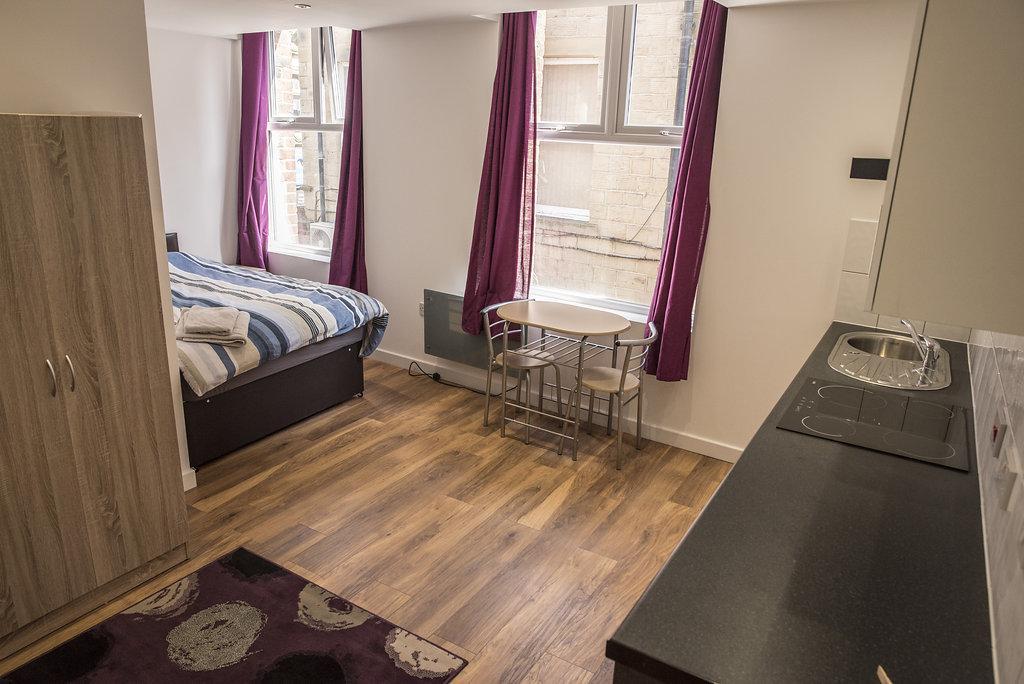 Town Centre Apartments 迪斯伯里 外观 照片